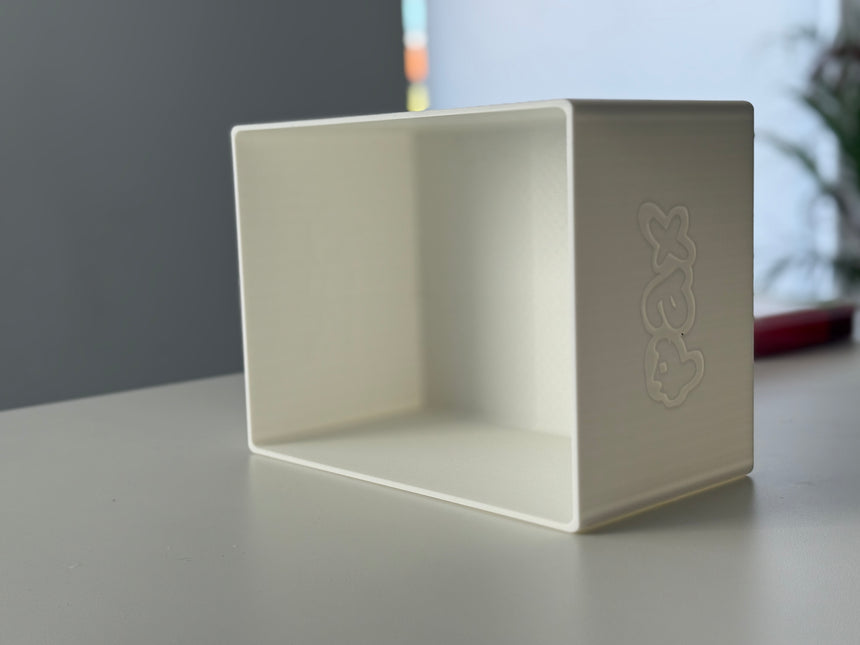 Pax Ultimate Case in white, empty